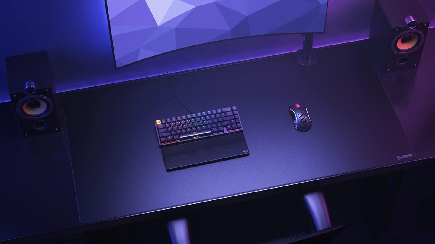Glorious Wide 3XL Extended Gaming Mouse Pad, Stitched Edges And Non Slip Base - Black