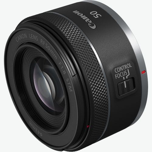 عدسة كانون RF 50mm F1.8 STM، طلاء Super Spectra، تصوير في الإضاءة المنخفضة، إطار كامل
