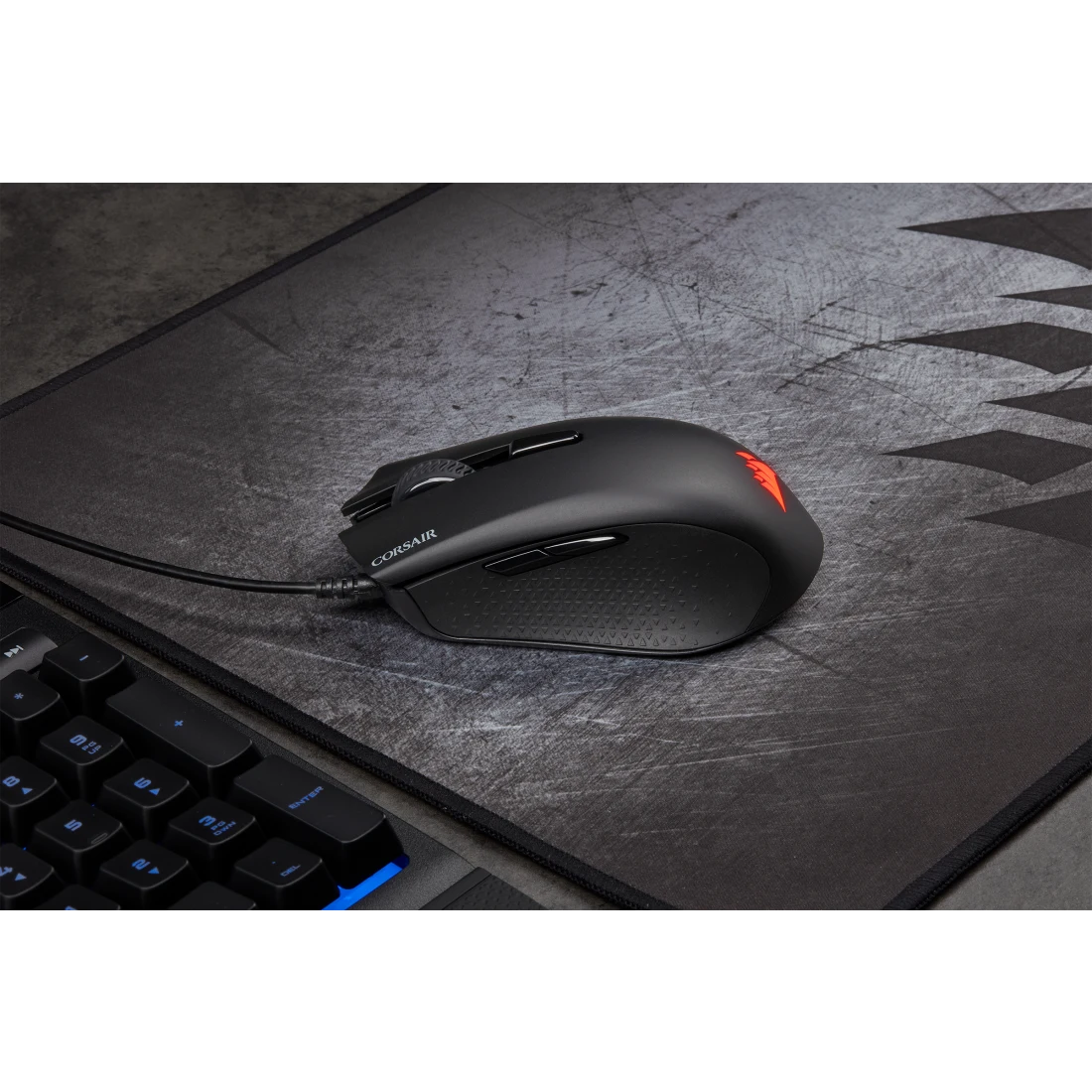 ماوس الألعاب السلكي Corsair Harpoon PRO RGB، تصميم خفيف الوزن، مستشعر بصري 12000 نقطة لكل بوصة