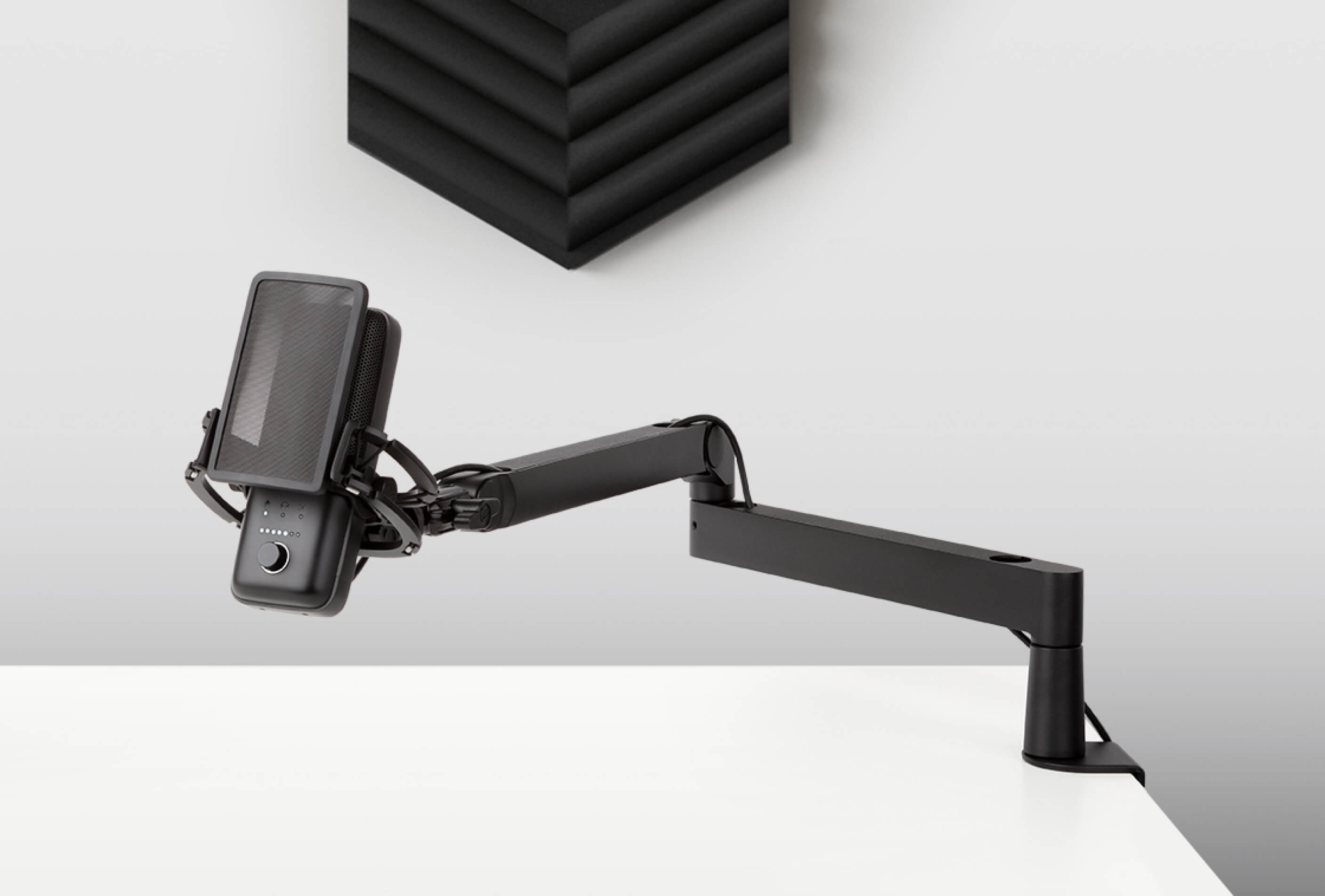 ذراع ميكروفون Corsair Elgato Wave Mic Arm LP، ذراع ميكروفون فاخر منخفض الارتفاع مع قنوات إدارة الكابلات، مشبك مكتبي